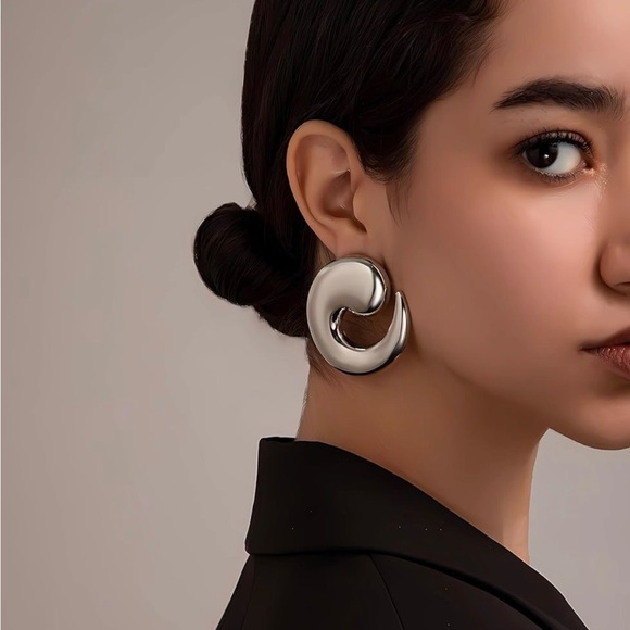 Jewelry - Elegant Silver Hoop Earrings